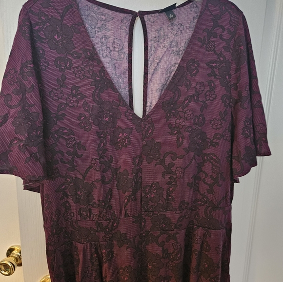 Elegant Burgundy Jumpsuit - Picture 2 of 5